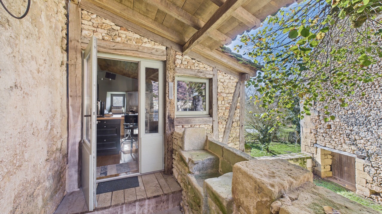 Photo of Patio Balcony in Les Eyzies