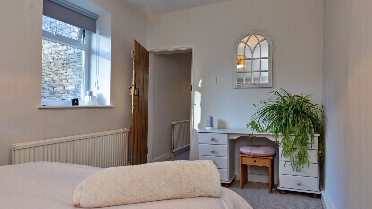 Photo of Bedroom in Kerridge