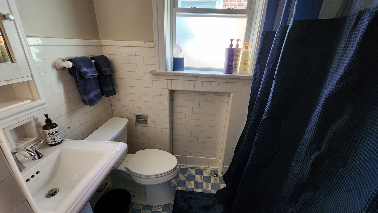 Photo of Bathroom in Southwest Garden