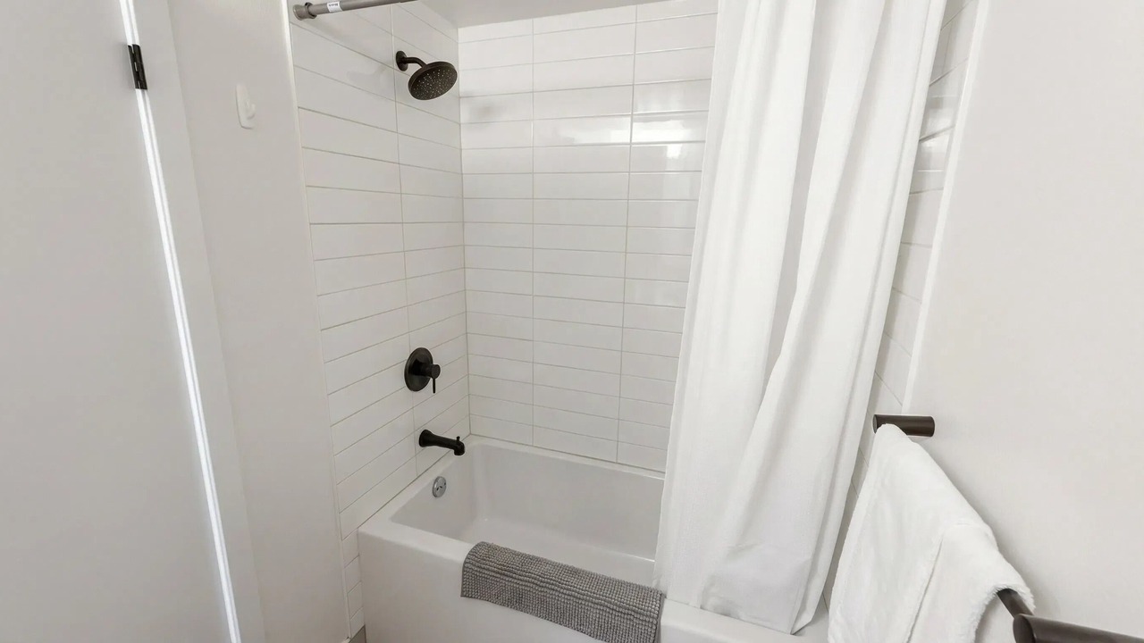 Photo of Bathroom in Harwood