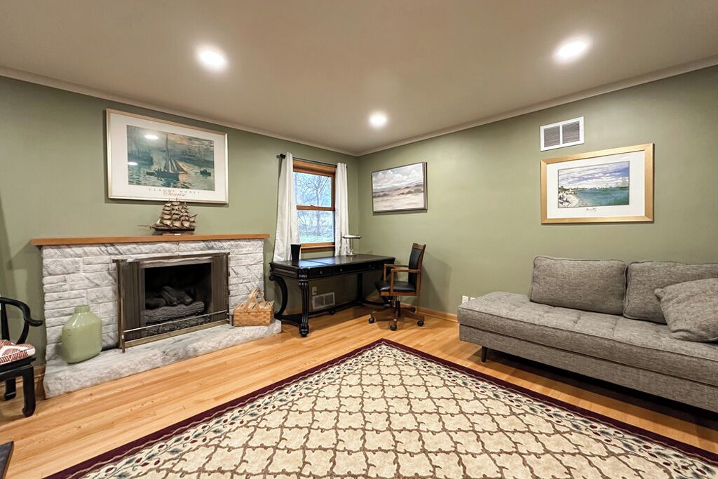 Photo of Livingroom in Bellevue