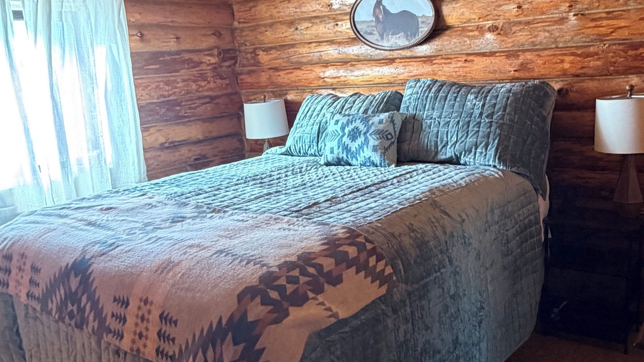 Photo of Bedroom in Glendo