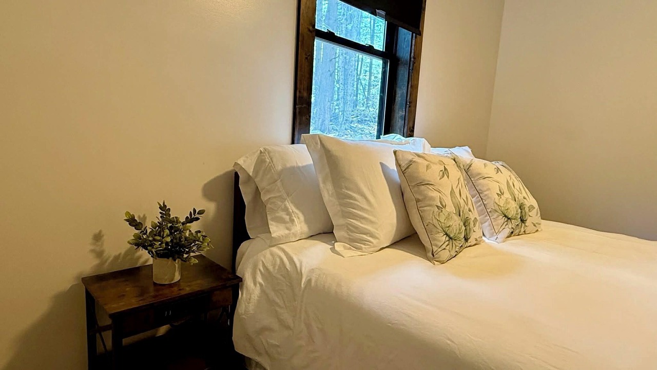 Photo of Bedroom in Aurora