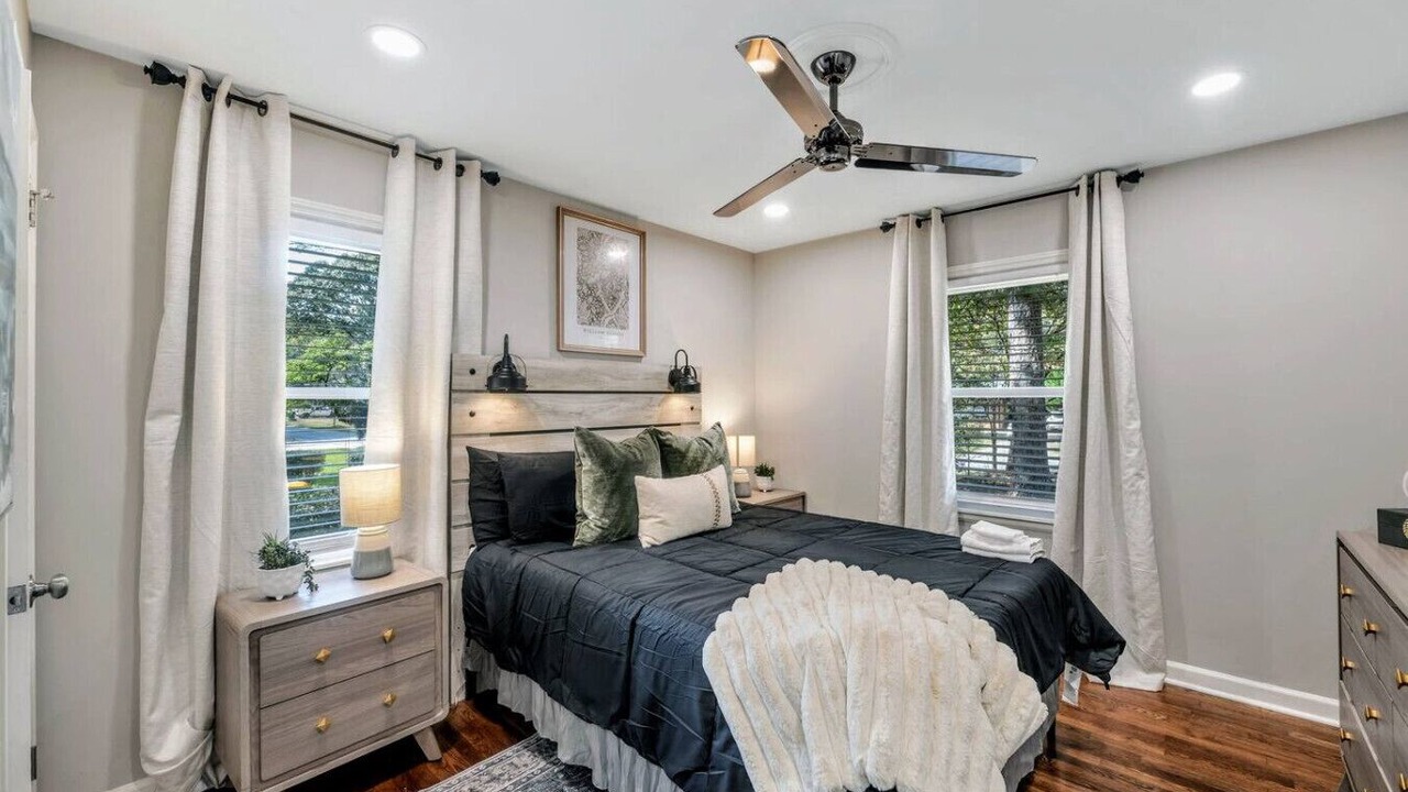 Photo of Bedroom in Forest Park