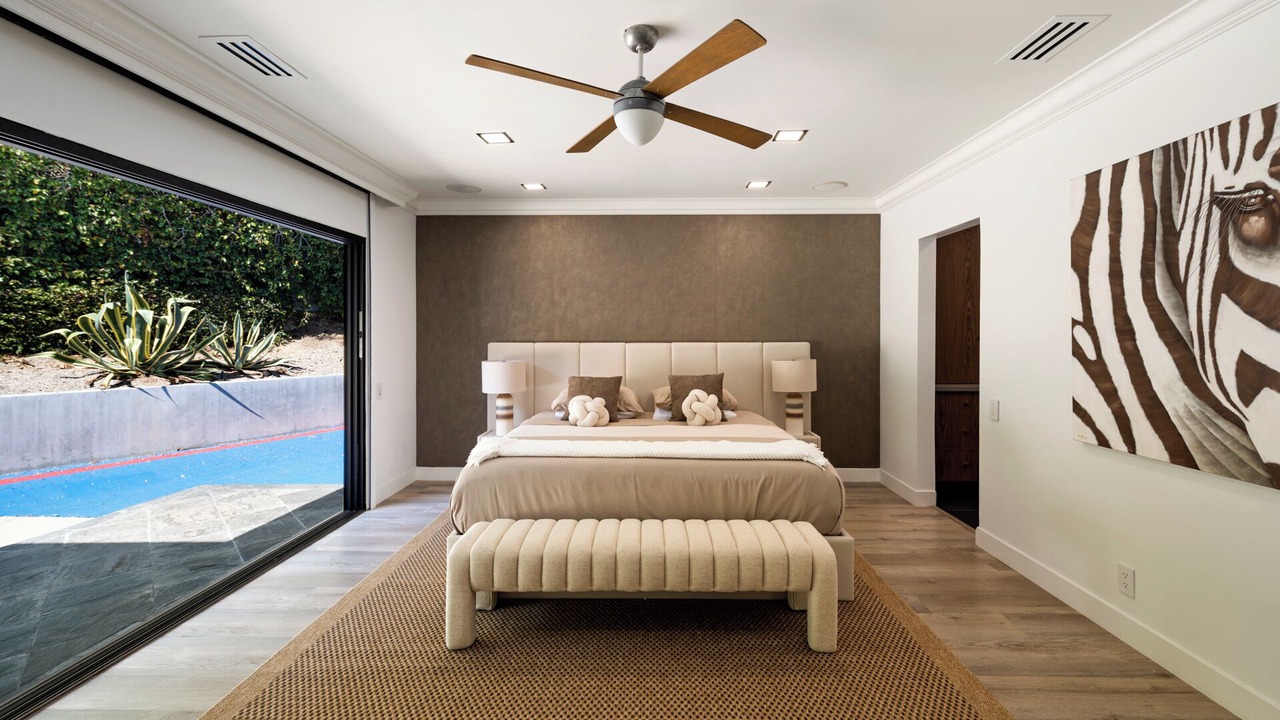 Photo of Bedroom in Beverly Glen