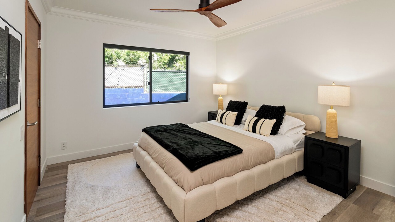 Photo of Bedroom in Beverly Glen