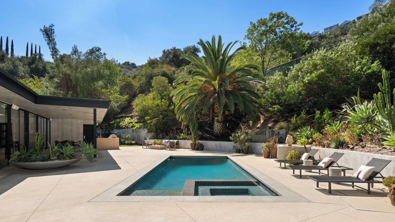 Photo of Outdoor in Beverly Glen