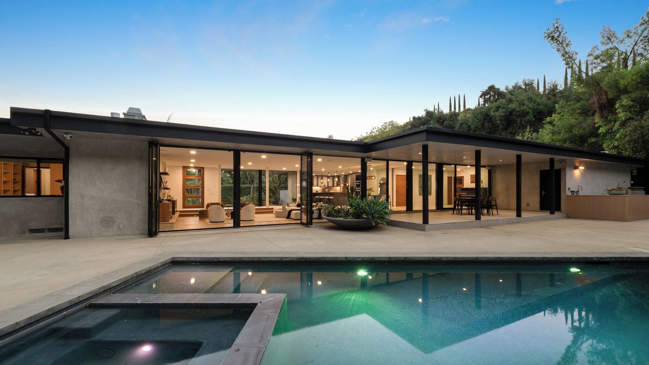 Photo of Outdoor in Beverly Glen