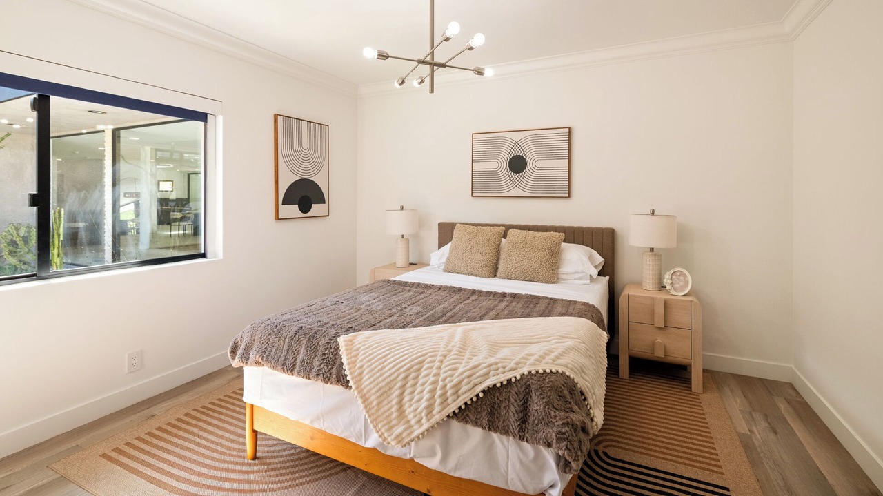 Photo of Bedroom in Beverly Glen
