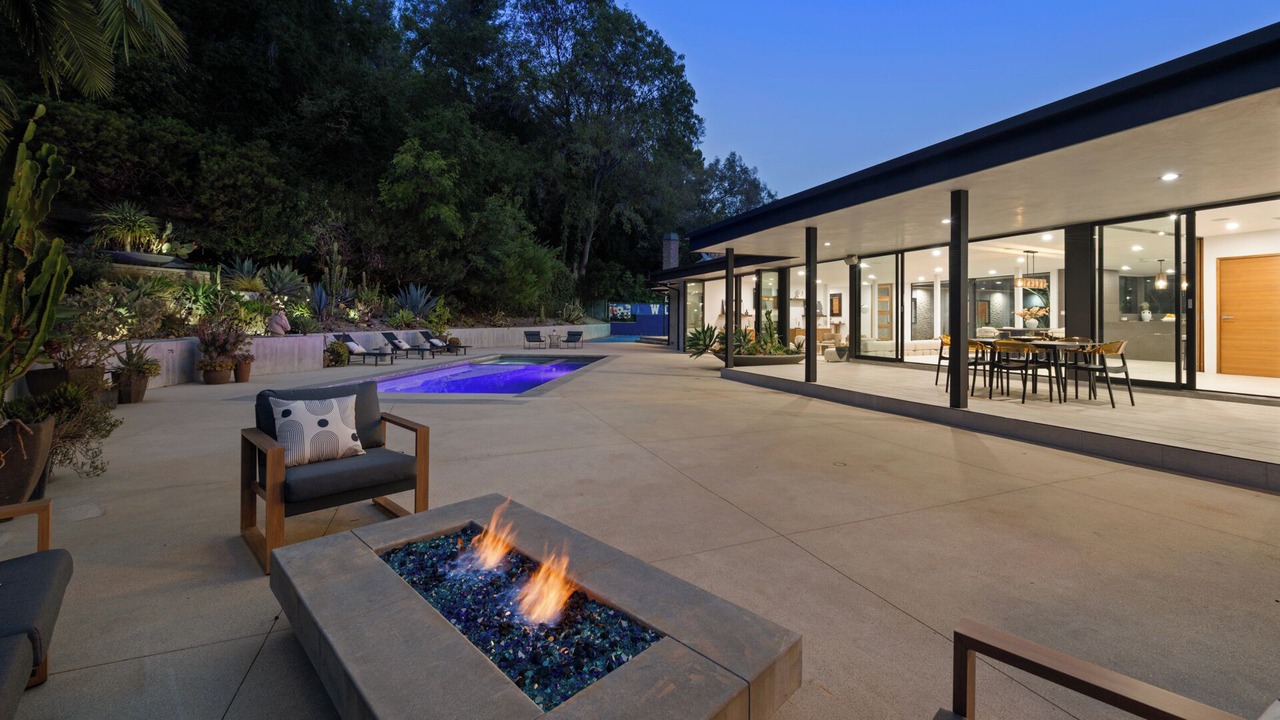Photo of Outdoor in Beverly Glen