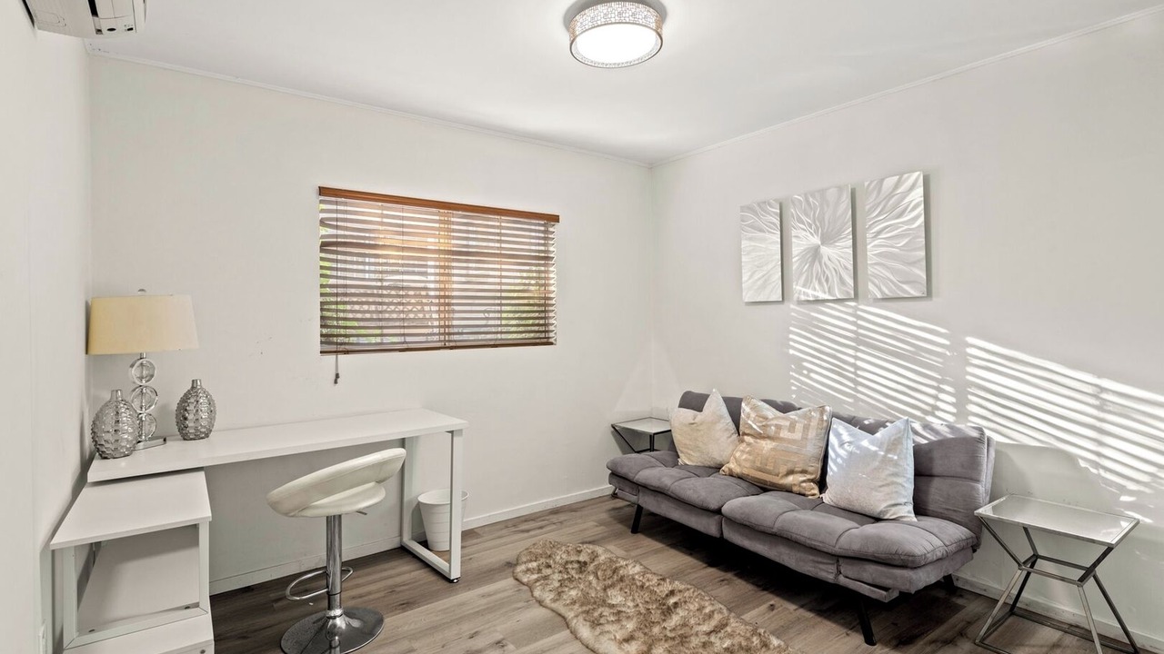 Photo of Livingroom in Beverly Hills