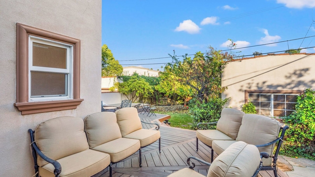 Photo of Patio Balcony in Beverly Hills