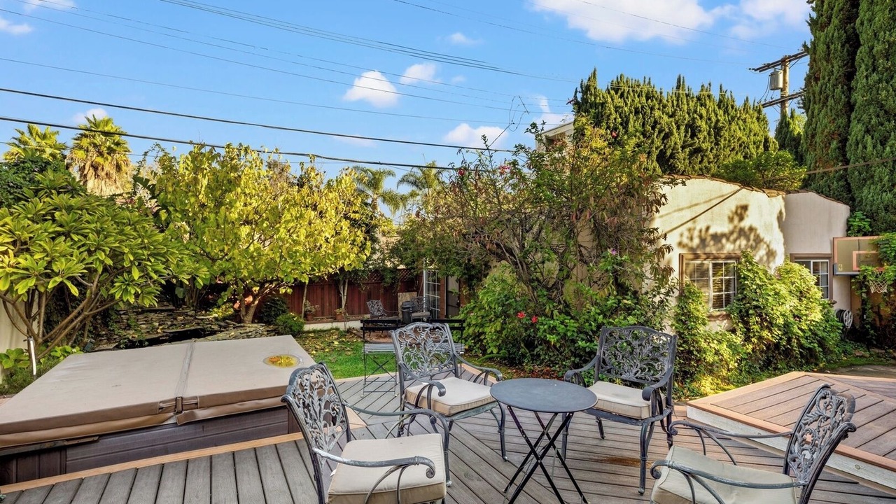 Photo of Patio Balcony in Beverly Hills