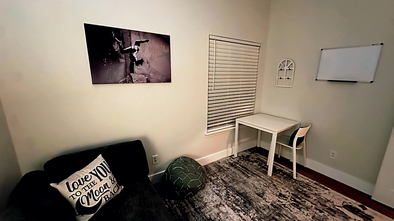 Photo of Livingroom in Princeton