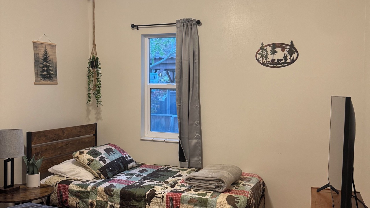 Photo of Bedroom in Canyon Rim