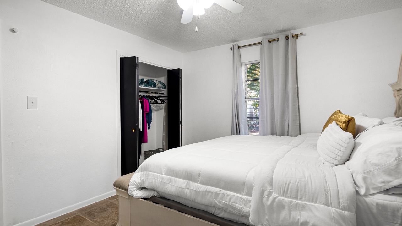Photo of Bedroom in Lindale