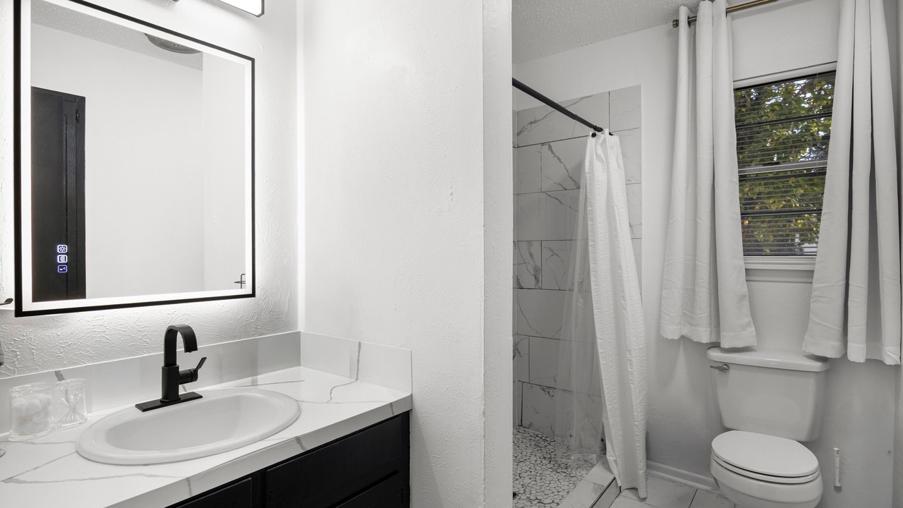Photo of Bathroom in Lindale