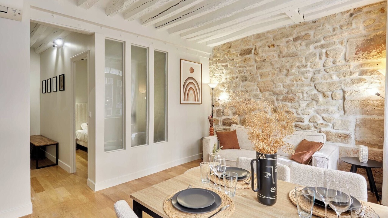 Photo of Livingroom in 5th Arrondissement
