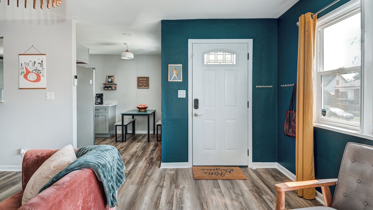 Photo of Livingroom in Fountain Square