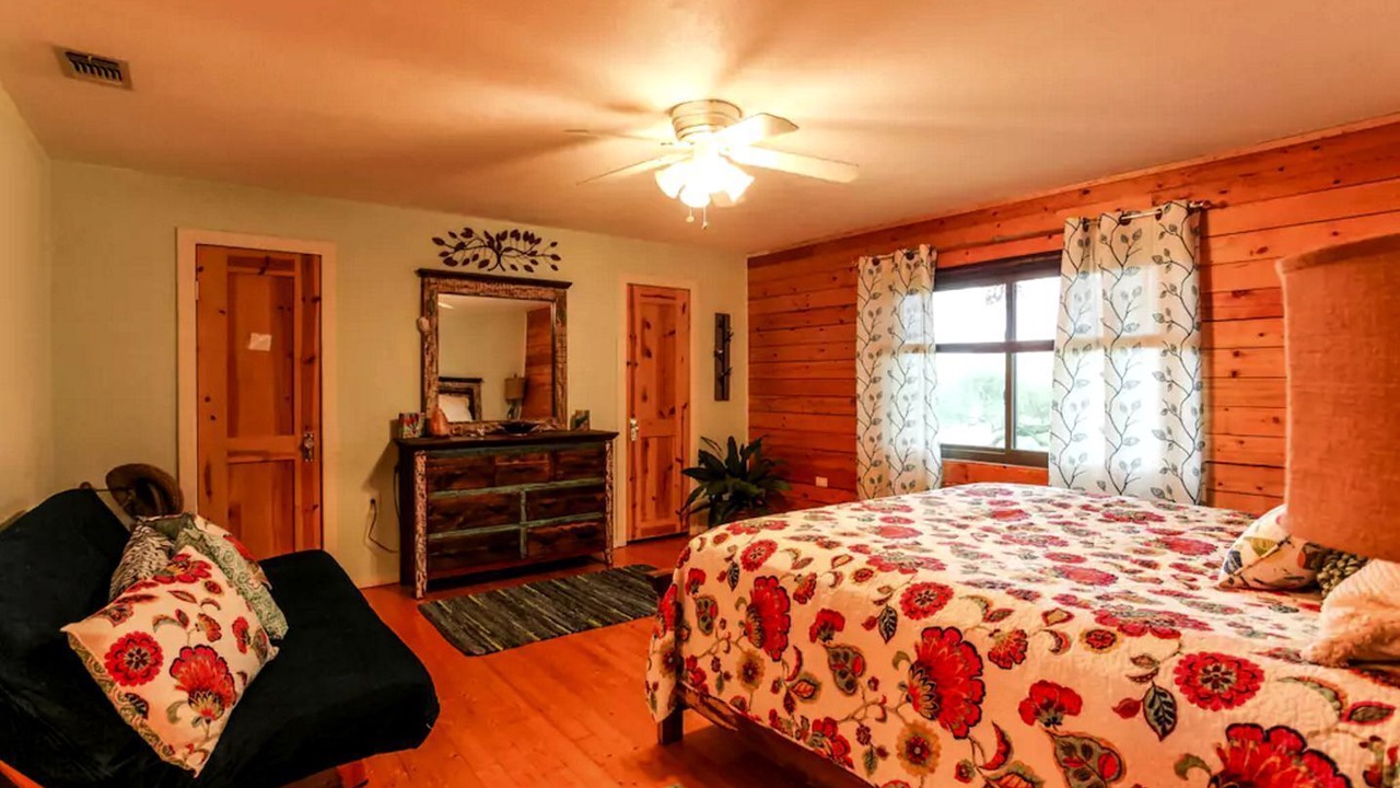 Photo of Bedroom in Naumanns Camp