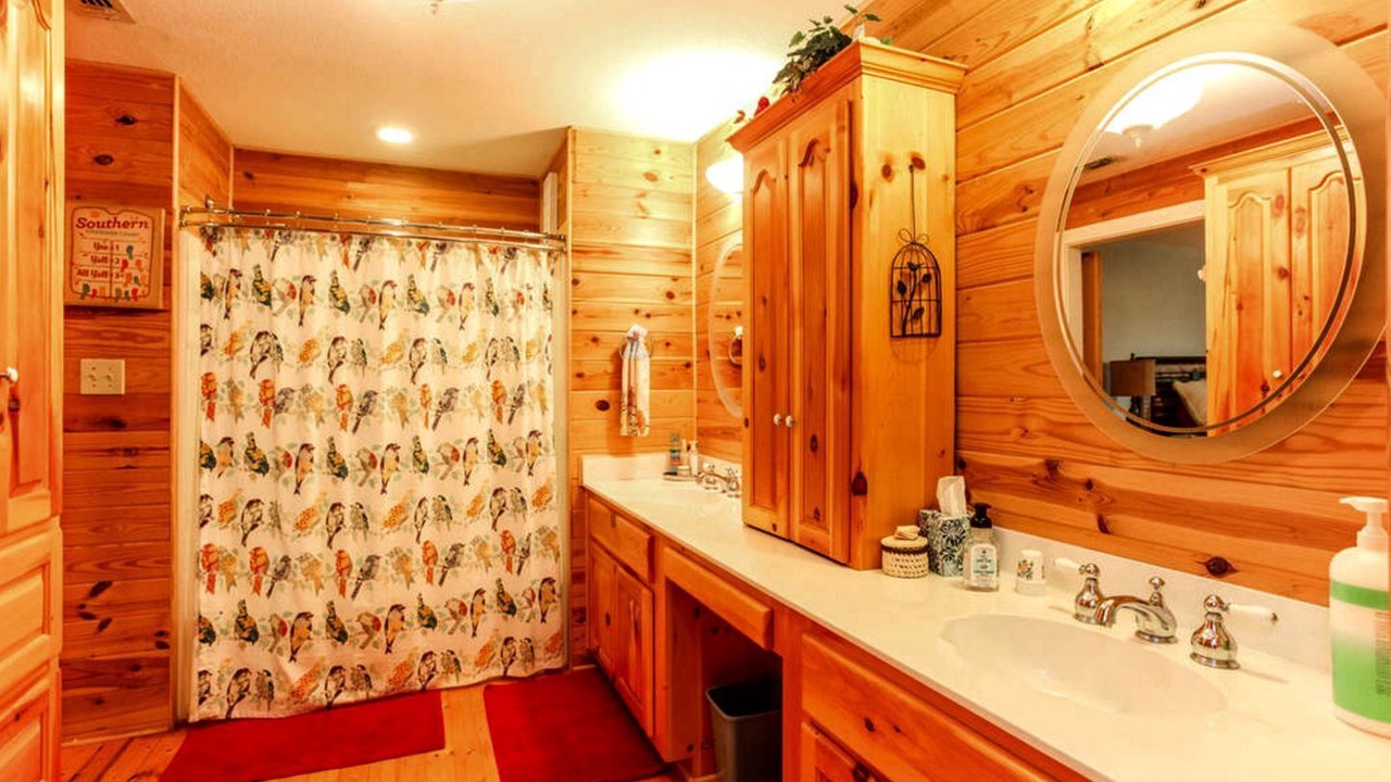 Photo of Bathroom in Naumanns Camp
