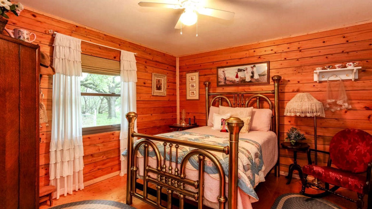 Photo of Bedroom in Naumanns Camp