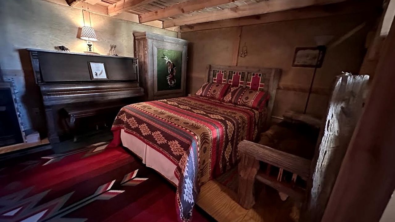 Photo of Bedroom in Dawes County