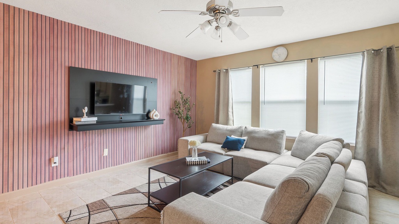 Photo of Livingroom in Barker