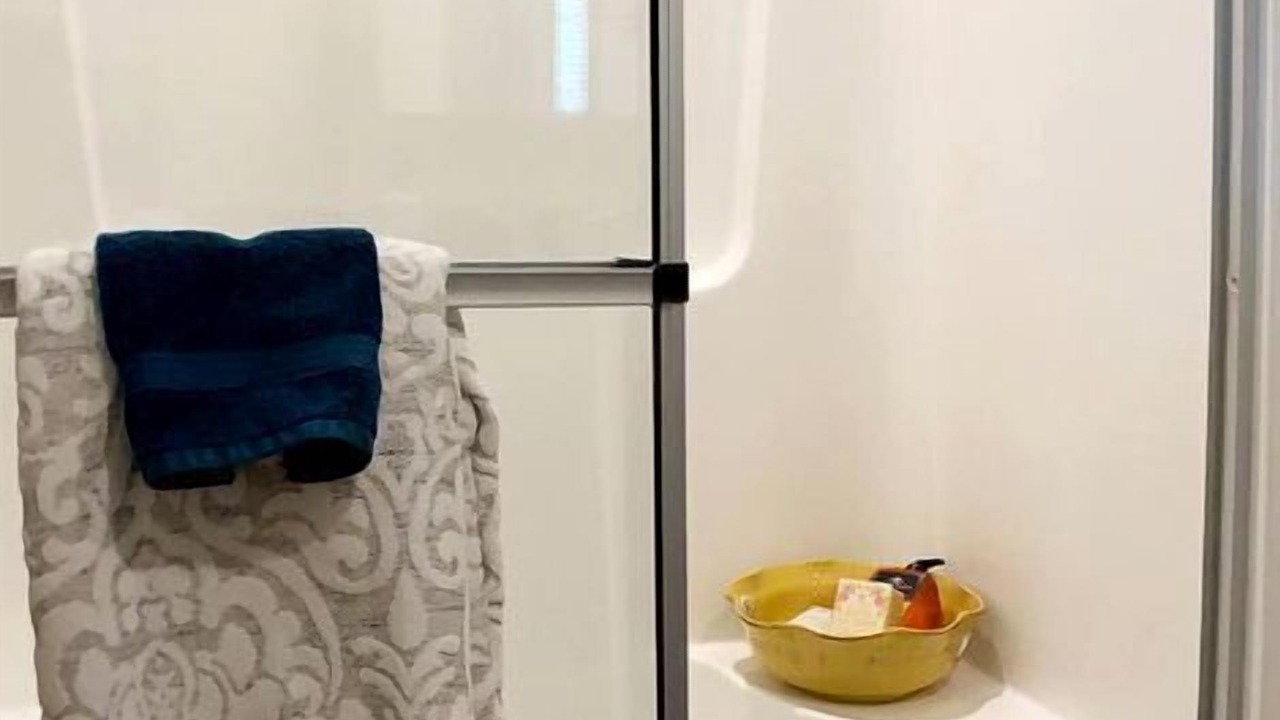 Photo of Bathroom in Willis