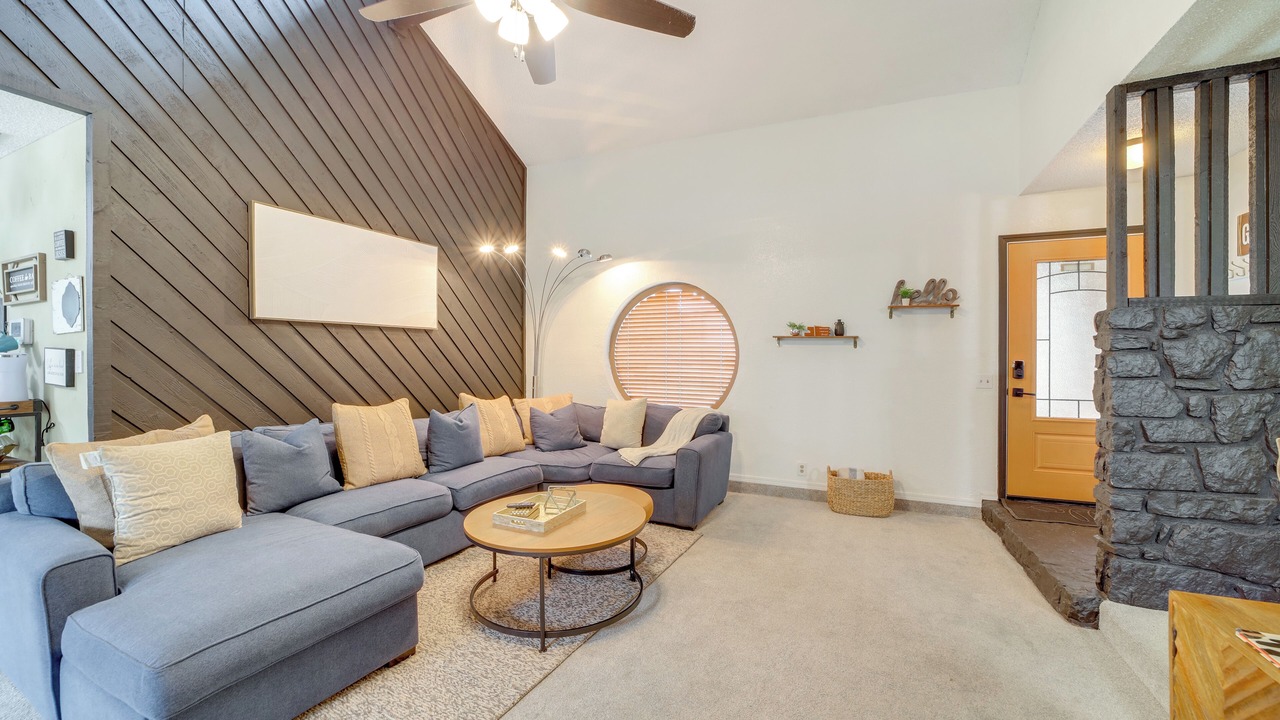 Photo of Livingroom in South Tulsa