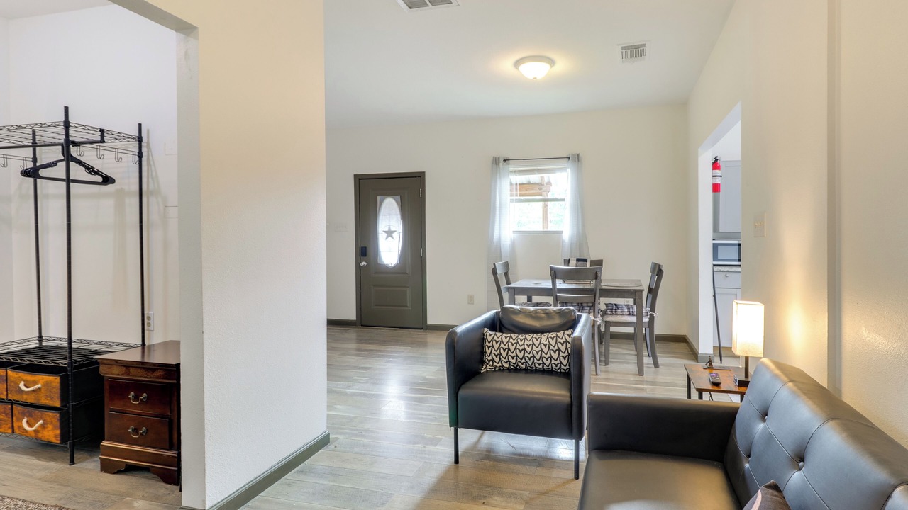 Photo of Livingroom in Circle D-KC Estates