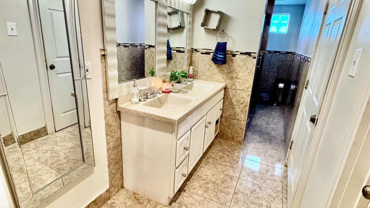 Photo of Bathroom in Bonanza
