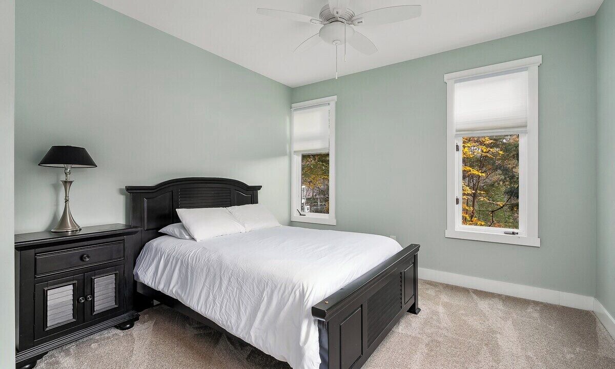 Photo of Bedroom in Seneca