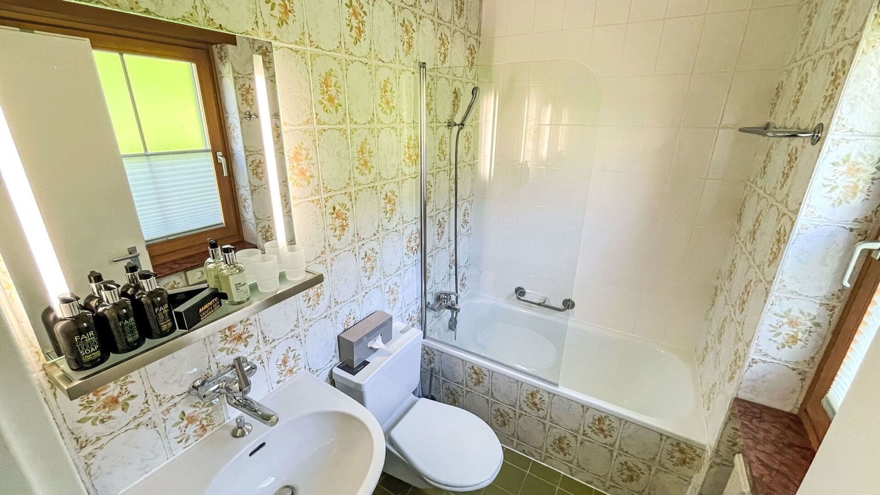 Photo of Bathroom in Falera