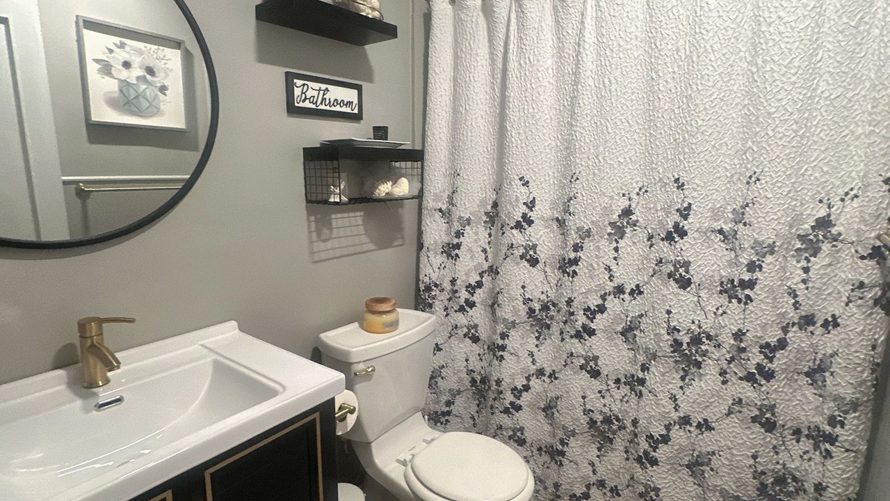 Photo of Bathroom in Taylor