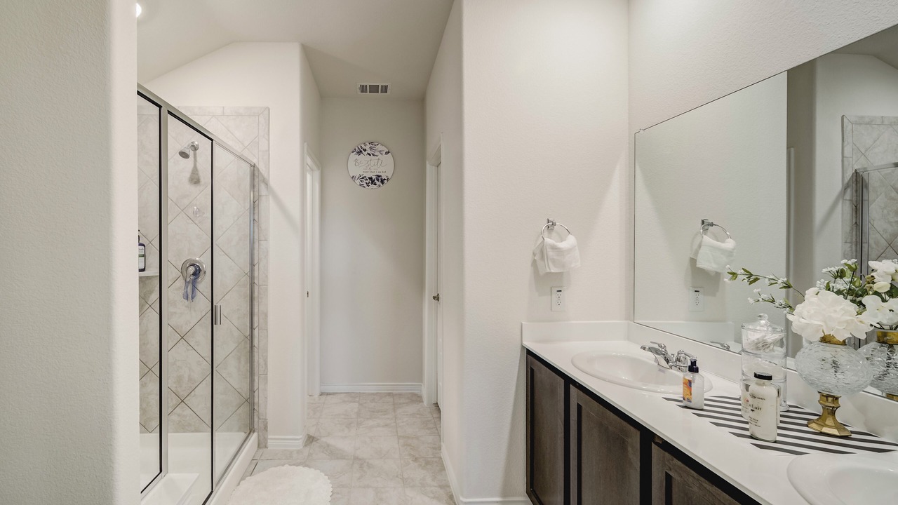 Photo of Bathroom in Anna
