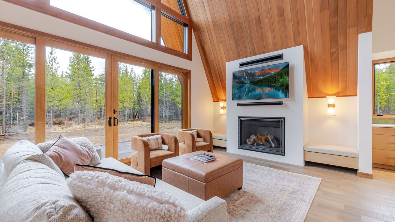 Photo of Livingroom in Three Rivers