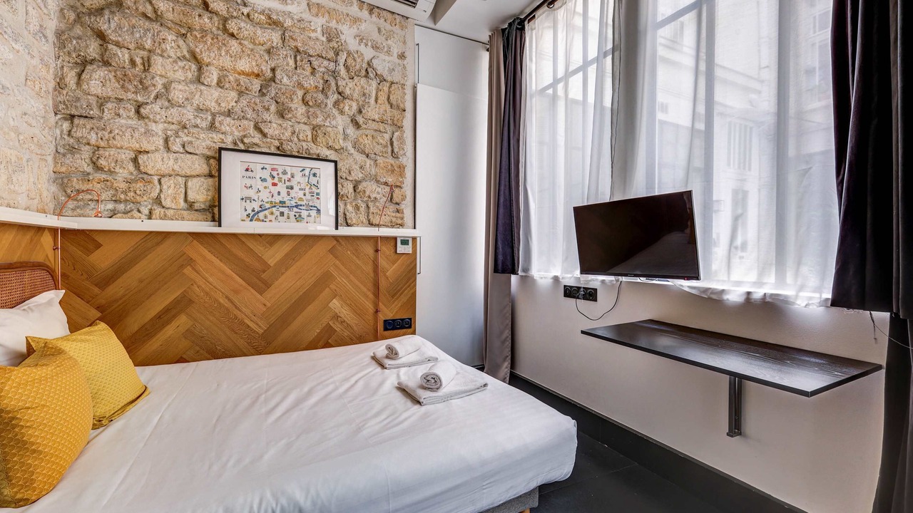 Photo of Bedroom in Quartier de la Porte-Saint-Denis