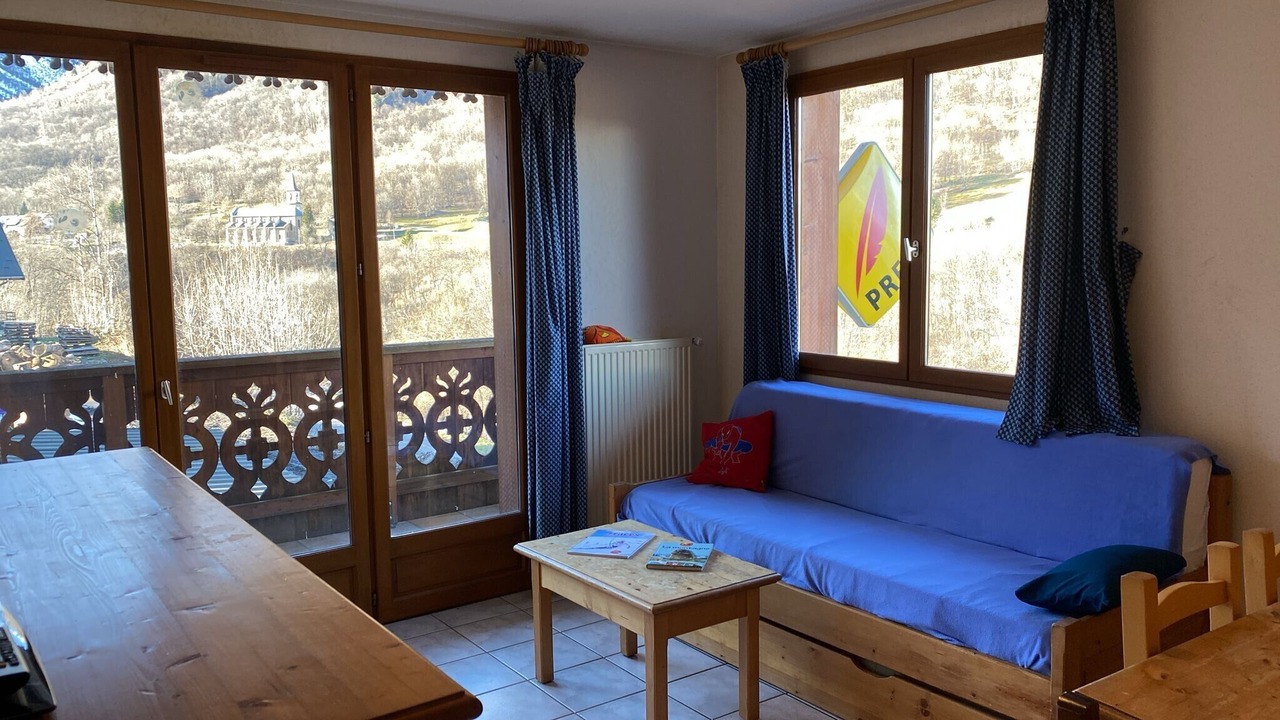 Photo of Livingroom in Saint-Colomban-des-Villards