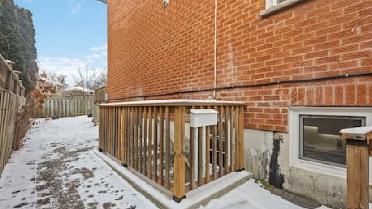 Photo of Outdoor in Pickering
