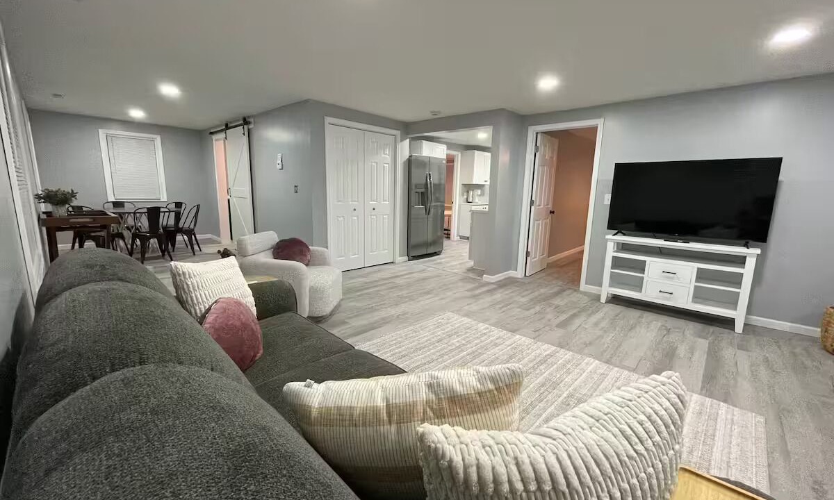 Photo of Livingroom in Midland