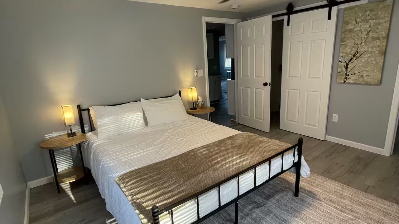 Photo of Bedroom in Midland