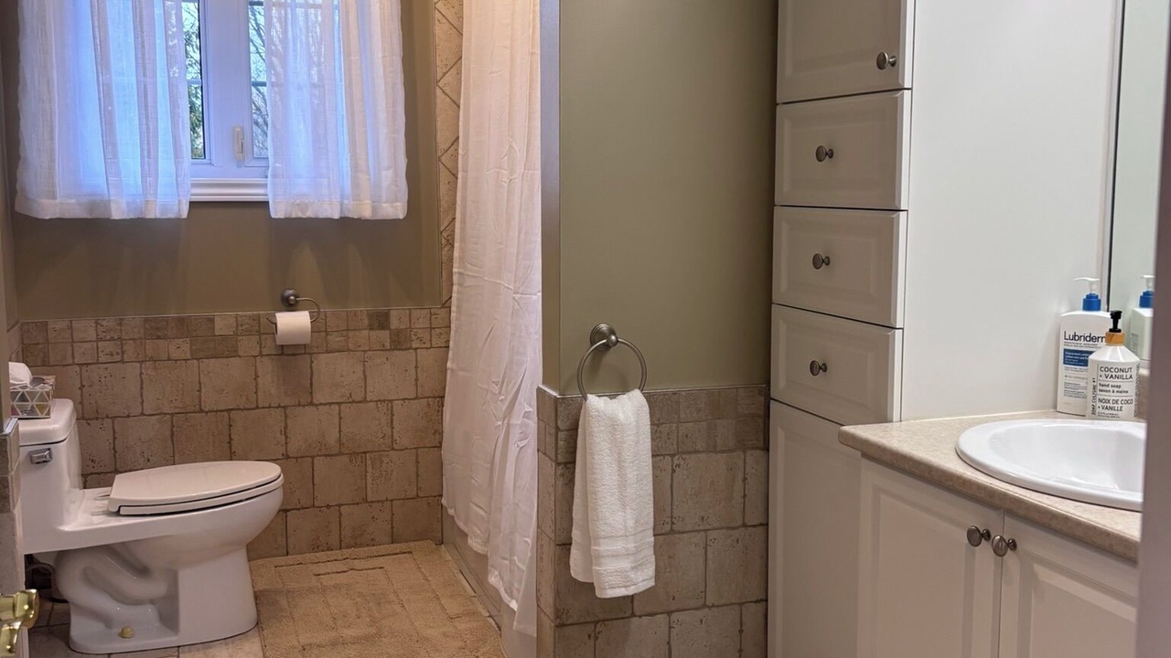 Photo of Bathroom in Noyan