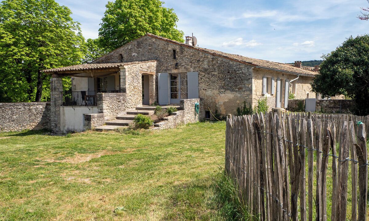Photo of Outdoor in Saint-Michel-l'Observatoire