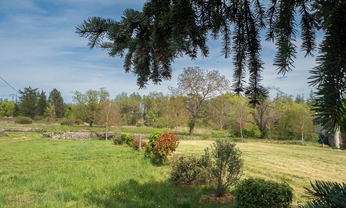 Photo of Outdoor in Saint-Michel-l'Observatoire