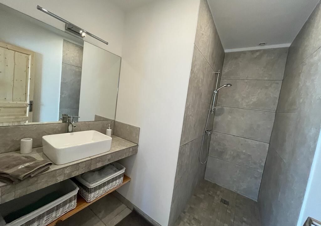 Photo of Bathroom in Saint-Michel-l'Observatoire