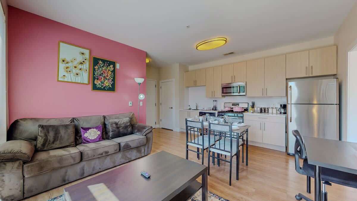 Photo of Livingroom in Downtown