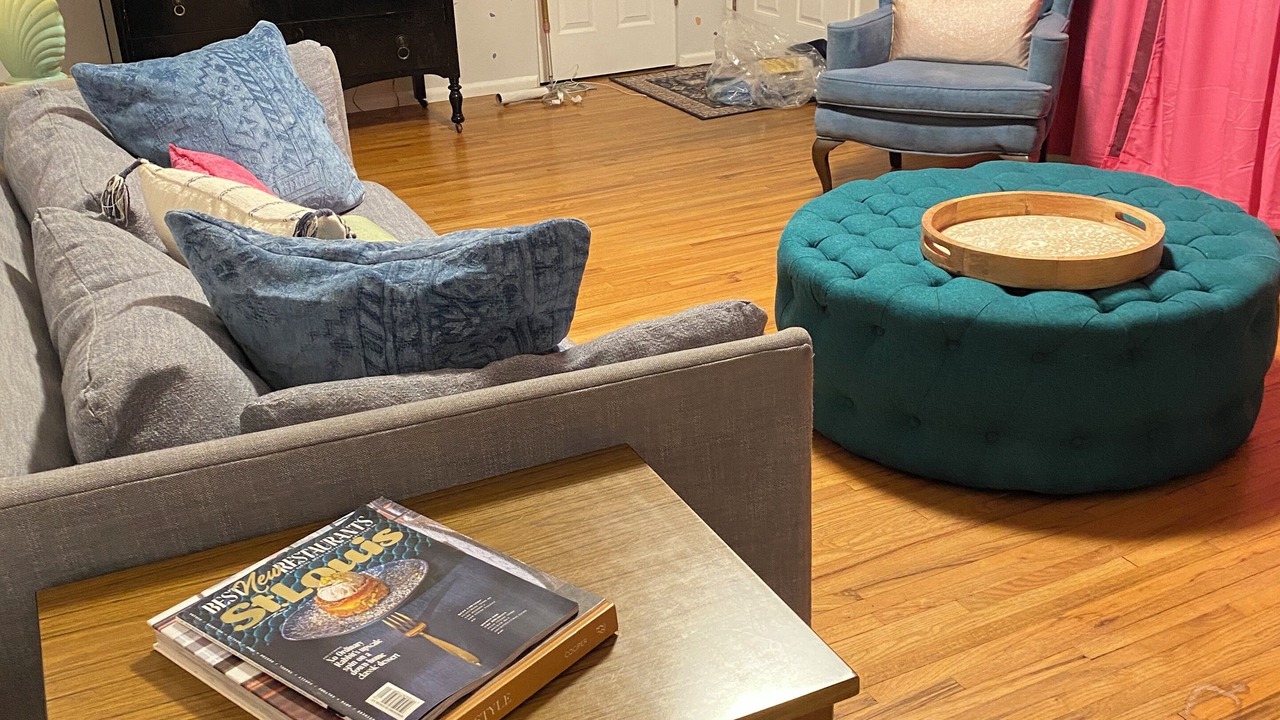 Photo of Livingroom in St. Louis