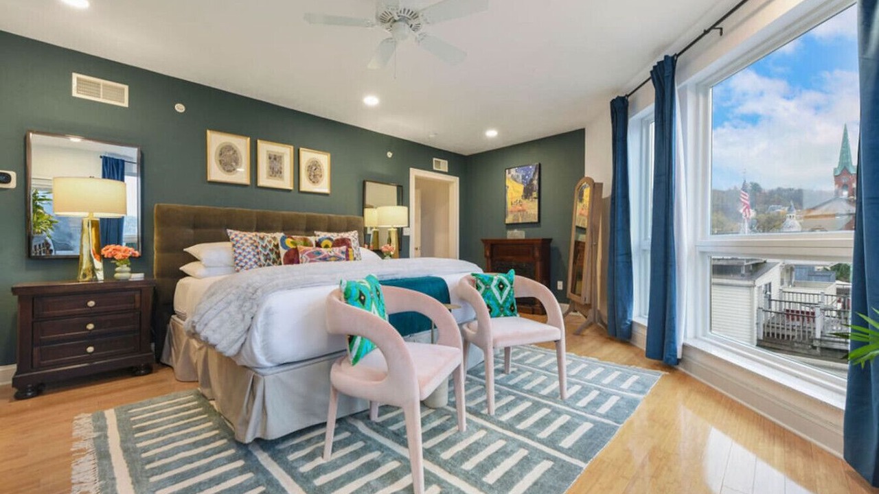 Photo of Bedroom in South Side Slopes