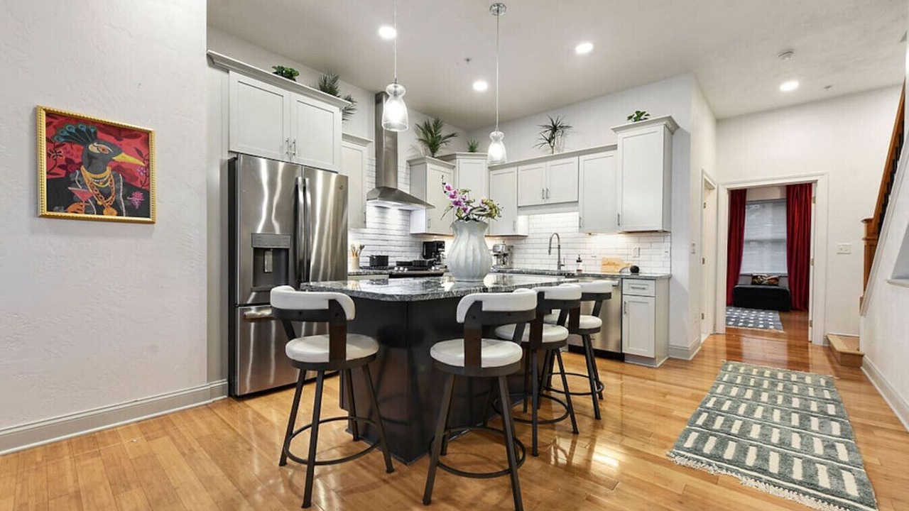 Photo of Kitchen in South Side Slopes